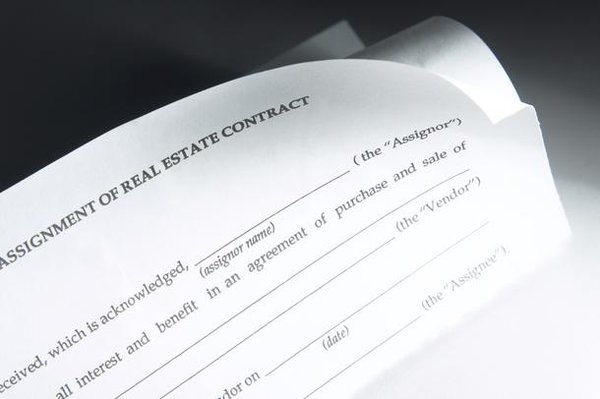 Real Estate Signing - Our professional mobile notary service travels directly to your home, office, or brokerage office to smoothly execute deed packages, loan modifications, and mortgage refis. Schedule your seamless real estate closing appointment today to ensure your transaction funds on time. We bring the final signing table directly to you, offering convenient real estate notary services right in the comfort of your own space. Our experienced loan signing agents meticulously verify every signature, date, and initial to completely eliminate costly trailing document errors. Book your mobile notary visit today to finalize your home purchase or sale with complete peace of mind. Real Estate Signing - Our professional mobile notary service travels directly to your home, office, or brokerage office to smoothly execute deed packages, loan modifications, and mortgage refis. Schedule your seamless real estate closing appointment today to ensure your transaction funds on time. We bring the final signing table directly to you, offering convenient real estate notary services right in the comfort of your own space. Our experienced loan signing agents meticulously verify every signature, date, and initial to completely eliminate costly trailing document errors. Book your mobile notary visit today to finalize your home purchase or sale with complete peace of mind.
