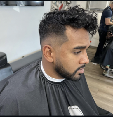 Stretched Low Fade ✂️🔥 - Upgrade your style with our signature Stretched Low Fade! 💈 This cut blends a clean, gradual fade with more length for a modern, sharp look that suits any vibe. Perfect for those who want a smooth transition and a touch of versatility. Book now and let us freshen up your fade game! 💯🧑🦱✨ Stretched Low Fade ✂️🔥 - Upgrade your style with our signature Stretched Low Fade! 💈 This cut blends a clean, gradual fade with more length for a modern, sharp look that suits any vibe. Perfect for those who want a smooth transition and a touch of versatility. Book now and let us freshen up your fade game! 💯🧑🦱✨