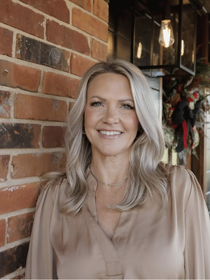 Meet Our Team - Since 2014, Vinty Salon & Med Spa (formerly-Vinty Beauty Bar)
has been at the forefront of anti-aging treatments for your skin, high-quality hair, healthy nails, spray tans and therapeutic massage.
We are committed to a higher level of care and delivering lasting results that make you look and feel amazing.
We are known for our friendliness, professionalism and, above all, our commitment to providing the best service possible to our clients & patients.
When you visit Vinty, you will always leave feeling refreshed, recharged and ready to face the world again. Meet Our Team - Since 2014, Vinty Salon & Med Spa (formerly-Vinty Beauty Bar)
has been at the forefront of anti-aging treatments for your skin, high-quality hair, healthy nails, spray tans and therapeutic massage.
We are committed to a higher level of care and delivering lasting results that make you look and feel amazing.
We are known for our friendliness, professionalism and, above all, our commitment to providing the best service possible to our clients & patients.
When you visit Vinty, you will always leave feeling refreshed, recharged and ready to face the world again.