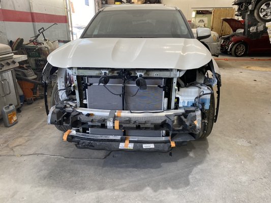 2022 Toyota Highlander - Front end damage 2022 Toyota Highlander - Front end damage