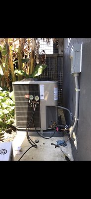 A/C installation - Outdoor condenser / AC installation A/C installation - Outdoor condenser / AC installation