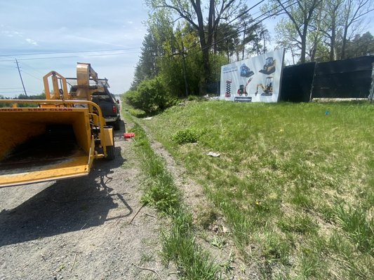 Hydro and cable line - Clearing hydro wire we Specialiez on hydro and cable wires Hydro and cable line - Clearing hydro wire we Specialiez on hydro and cable wires