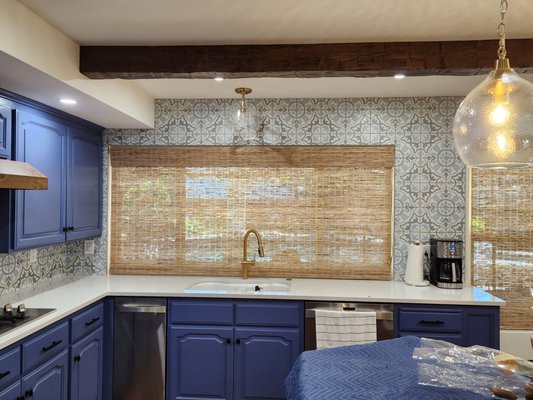 Kitchen Remodel 2023 - customer was looking for sun protection at the same time be able to see the beautiful outdoors. Shade IQ provided Natural Woven shades by Hunter Douglas, Custom Draperies and roman shades. Visit our website for more ideas and pictures. Kitchen Remodel 2023 - customer was looking for sun protection at the same time be able to see the beautiful outdoors. Shade IQ provided Natural Woven shades by Hunter Douglas, Custom Draperies and roman shades. Visit our website for more ideas and pictures.