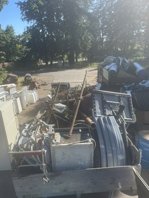 Recycling is bigger then you can imagine. - We help recycle all kinds of metal items from inside Residential and Commercial properties.
Inside; Homes, Apartments, Farms and Barns, commercial warehouses and office rooms to hole floors, auto parts to full cars, Garages and vacant properties. Recycling is bigger then you can imagine. - We help recycle all kinds of metal items from inside Residential and Commercial properties.
Inside; Homes, Apartments, Farms and Barns, commercial warehouses and office rooms to hole floors, auto parts to full cars, Garages and vacant properties.
