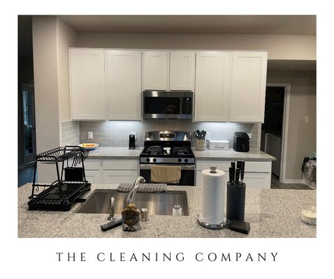 Kitchen Organization + Deep Cleaning - We organized this beautiful kitchen including pantry, fridge, cabinets, drawers and counters. The we finish the job with a deep cleaning. Kitchen Organization + Deep Cleaning - We organized this beautiful kitchen including pantry, fridge, cabinets, drawers and counters. The we finish the job with a deep cleaning.