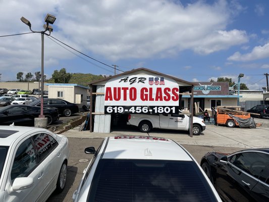 Windshield replacement - we fix all your auto glass related issues including headlight restoration will make the look like new. sun roof issues? we will fixed . side mirrors we will replace them or repair them, windows don't work ? we will repair them or replace them. call us and we will help you back on the road. Windshield replacement - we fix all your auto glass related issues including headlight restoration will make the look like new. sun roof issues? we will fixed . side mirrors we will replace them or repair them, windows don't work ? we will repair them or replace them. call us and we will help you back on the road.