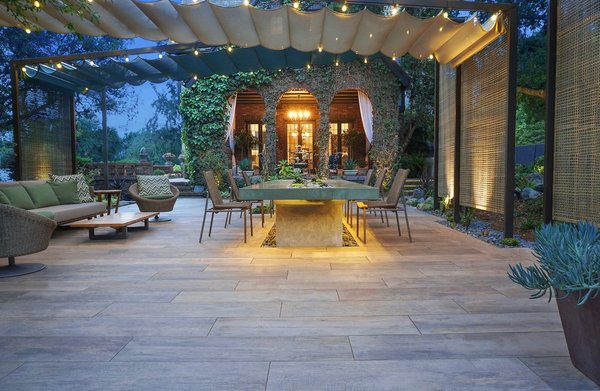 Pasadena Showcase House of Design - Each year, Southern California’s most talented landscapers and interior designers come together to completely renovate an estate for the Pasadena Showcase House of Design. Each designer adds to the home’s significant architecture with modern design concepts. The proceeds from the event go towards funding programs such as the Los Angeles Philharmonic, the Walt Disney Concert Hall and educational programs for students. In 2017, Pacific Outdoor Living renovated the patio space to create an awe-inspiring space for entertaining. Pasadena Showcase House of Design - Each year, Southern California’s most talented landscapers and interior designers come together to completely renovate an estate for the Pasadena Showcase House of Design. Each designer adds to the home’s significant architecture with modern design concepts. The proceeds from the event go towards funding programs such as the Los Angeles Philharmonic, the Walt Disney Concert Hall and educational programs for students. In 2017, Pacific Outdoor Living renovated the patio space to create an awe-inspiring space for entertaining.