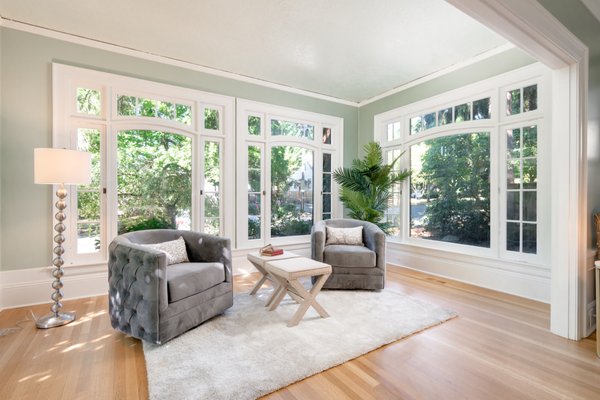 Transitional Colonial - This beautiful colonial style home was in much need of some accessories to turn imagination into a reality. This was a partial staging on just the main floor. For this project, I used a few decor items from the home owners, mixed with my home decor style and accessories.