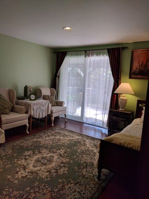 Brookhaven Assisted Living - Offers personalized care in a safe, comfortable environment, empowering seniors to live with dignity, independence, and joy.
