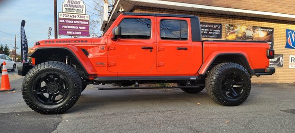 Jeep Gladiator - Here is a new Jeep Gladiator Rubicon that we put on a JKS 3.5 suspension lift along with Fox 2.0series shocks.  Also added on we're some 20 Fuel wheels with 37" Nitto Ridge Grappler tires. And to step up into this beast we added on some AMP research retractable running boards. The fun has just begun.