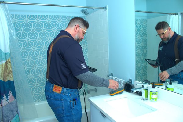 Mold and Moisture Investigation - Our mold inspection and mold testing services leverage our extensive knowledge of mold and mildew (black mold, black toxic mold, Stachybotrys, and other molds) and the conditions conducive to mold growth as well as building construction, air flows, building materials, and heating ventilation and air-conditioning systems. Where we find mold, we find moisture. By locating the source of moisture and identifying hidden water intrusion sources we can focus our mold investigation in the right areas. Where there is water damage from a flood, leak, or natural event we can inspect and asses the water damage along with identifying the presence of mold and make recommendations on the best ways to return the home or office to a healthy state. Mold and Moisture Investigation - Our mold inspection and mold testing services leverage our extensive knowledge of mold and mildew (black mold, black toxic mold, Stachybotrys, and other molds) and the conditions conducive to mold growth as well as building construction, air flows, building materials, and heating ventilation and air-conditioning systems. Where we find mold, we find moisture. By locating the source of moisture and identifying hidden water intrusion sources we can focus our mold investigation in the right areas. Where there is water damage from a flood, leak, or natural event we can inspect and asses the water damage along with identifying the presence of mold and make recommendations on the best ways to return the home or office to a healthy state.
