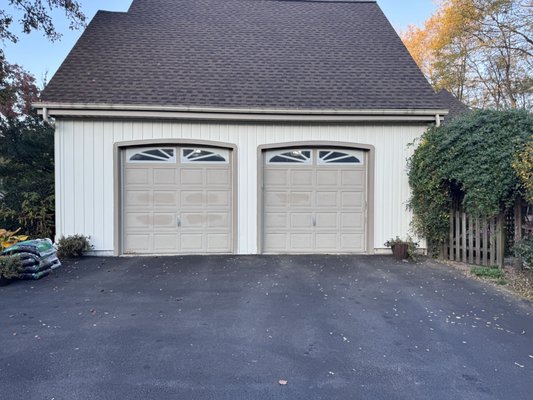 GD1LP - Updating your garage door(s) can really add to your home curb appeal, look at this project we did it updated the look of the home and increased the home value. GD1LP - Updating your garage door(s) can really add to your home curb appeal, look at this project we did it updated the look of the home and increased the home value.