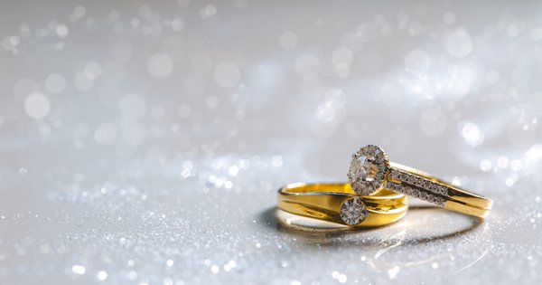 Birthday, Anniversary & Special Event Massages - Whether you're celebrating an Anniversary, Birthday or a Friend's Day out, let The Good Place help you make it special! Check out our Couple's Signature Luxury Service today to give just the right touch to your special occasion.