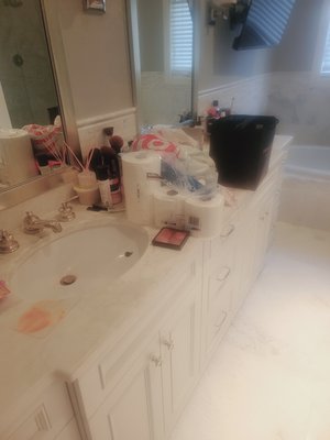 Residential home cleaning! - This is a deep clean of a 5 bedroom three bathroom residential home! Residential home cleaning! - This is a deep clean of a 5 bedroom three bathroom residential home!