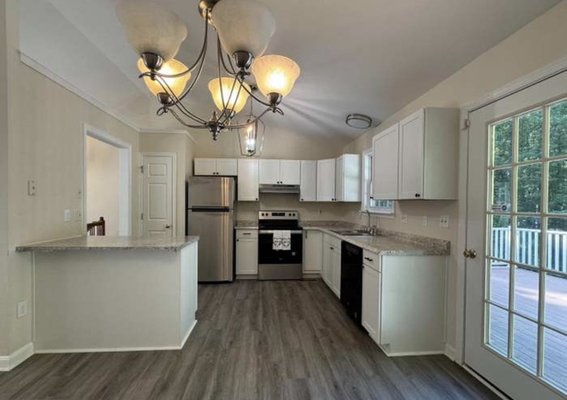 Move In/Out Clean - This amazing home is ready for its new family! Move In/Out Clean - This amazing home is ready for its new family!
