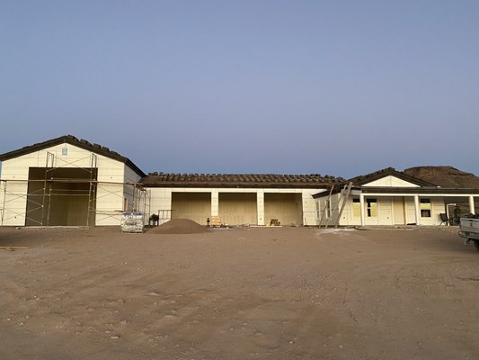 New Custom Home Build - Single-family home including detached casita and large workshop and garages New Custom Home Build - Single-family home including detached casita and large workshop and garages