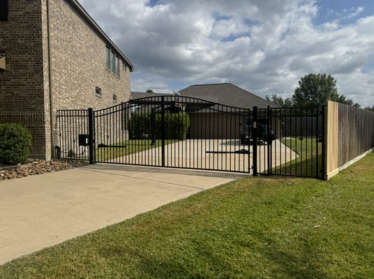 Fairfield tx 77434 - At Cypress Garage Doors and Gates, we take pride in serving our community with high-quality gate and garage door installations that combine security, durability, and curb appeal.
This custom automatic driveway gate — designed and installed right here in Cypress, Texas — is just one example of the craftsmanship and attention to detail our family brings to every project.
Whether you need residential, commercial, or industrial service, you can count on us for:
✔️ Reliable installation and repair
✔️ Premium materials and expert workmanship
✔️ Honest, family-style service every time
Visit our local shop or call us today!
Let our family take care of your gates and garage doors — the way only a local business can.
Cypress Garage Doors and Gates
Proudly serving Cypress and the Greater Houston Area. Fairfield tx 77434 - At Cypress Garage Doors and Gates, we take pride in serving our community with high-quality gate and garage door installations that combine security, durability, and curb appeal.
This custom automatic driveway gate — designed and installed right here in Cypress, Texas — is just one example of the craftsmanship and attention to detail our family brings to every project.
Whether you need residential, commercial, or industrial service, you can count on us for:
✔️ Reliable installation and repair
✔️ Premium materials and expert workmanship
✔️ Honest, family-style service every time
Visit our local shop or call us today!
Let our family take care of your gates and garage doors — the way only a local business can.
Cypress Garage Doors and Gates
Proudly serving Cypress and the Greater Houston Area.