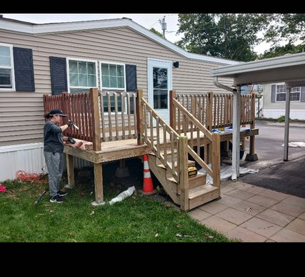 New deck - We demo the old seck and framed a new one New deck - We demo the old seck and framed a new one