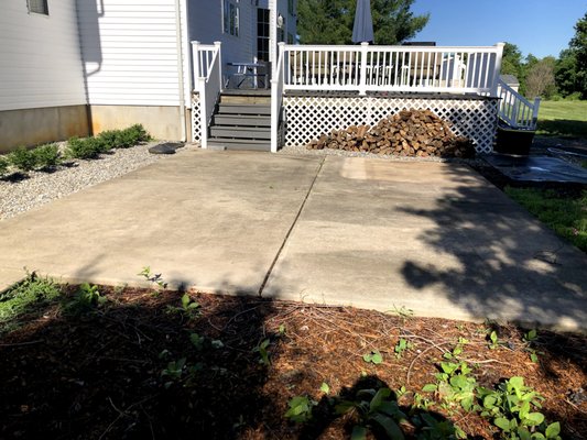 Backyard Patio Install - Customer wanted to turn their old concrete pad into something amazing. We worked to remove the old walkway and then lay new pavers over the existing pad. The process was quite smooth and complete in under a week with in-climate weather.