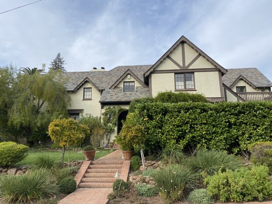 We do it all: mansions, sororities, bungalows, cottages - We are trained and equipped, with decades of experience to handle all kinds of projects.