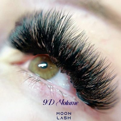 9D Mega Volume - Mega Volume lashes are fans of very, very fine extensions in anything from 8D-14D. Typically, the extension diameter we use for Mega Volume is as tiny as 0.03mm, which means that a stylist who can create beautiful Mega Volume fans is very skilled! 9D Mega Volume - Mega Volume lashes are fans of very, very fine extensions in anything from 8D-14D. Typically, the extension diameter we use for Mega Volume is as tiny as 0.03mm, which means that a stylist who can create beautiful Mega Volume fans is very skilled!