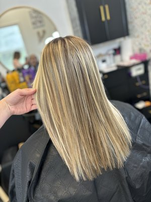 Signature Wildflower Blonding - A collection of my custom blonde work featuring dimensional blondes, seamless blends, and bright transformations. Each blonde is uniquely formulated to complement the client while maintaining healthy, beautiful hair. Signature Wildflower Blonding - A collection of my custom blonde work featuring dimensional blondes, seamless blends, and bright transformations. Each blonde is uniquely formulated to complement the client while maintaining healthy, beautiful hair.