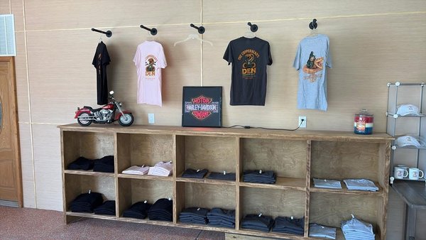 The Copperheads Den Souvenir Shop - Motorcycle friendly, paved parking, right off of Cumberland Falls Hwy, 3 miles off I 75 exit 25 in route to Copperhead Trail The Copperheads Den Souvenir Shop - Motorcycle friendly, paved parking, right off of Cumberland Falls Hwy, 3 miles off I 75 exit 25 in route to Copperhead Trail