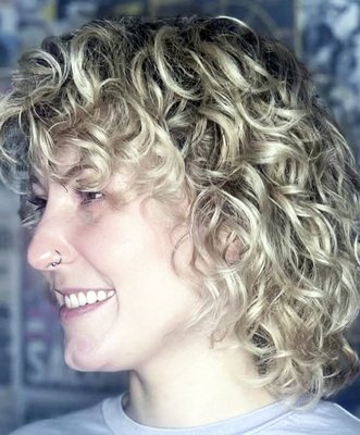 Hair Salon Curly Hair - Curly Hair we Love it! Hair Salon Curly Hair - Curly Hair we Love it!