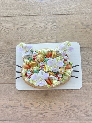 Shaped cakes - One Extraordinary Cake, Endless Celebrations
Discover the unique taste of our Hawaiian almond shortbread cookie cake, topped with silky vanilla cream and decorated in true island style! Unlike typical cookie cakes, this specialty is tender, lightly sweet, and adorned with playful tropical designs. Perfect for anyone who wants something truly unforgettable at their gathering. Every order is baked fresh from my home kitchen with aloha. Ready for a cake that’s as special as your celebration? Send your order request today! Shaped cakes - One Extraordinary Cake, Endless Celebrations
Discover the unique taste of our Hawaiian almond shortbread cookie cake, topped with silky vanilla cream and decorated in true island style! Unlike typical cookie cakes, this specialty is tender, lightly sweet, and adorned with playful tropical designs. Perfect for anyone who wants something truly unforgettable at their gathering. Every order is baked fresh from my home kitchen with aloha. Ready for a cake that’s as special as your celebration? Send your order request today!