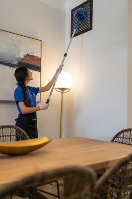 Move In/Move Out Cleaning - Moving can be a stressful and chaotic event that leaves you with little to no energy to clean or tidy your house before or after a move. Maid Bright can lighten the burden of house cleaning with a special checklist for move in and move out cleanings that will simplify the task.
You’ve packed your boxes; all of your furniture is out of the house, what next? Maid Bright is here to help you with the rest! Leave the move out cleaning to our professional cleaning crews. They will clean all of the appliances, windows, cabinets, and fixtures to make them look brand new for new tenants. All you have to worry about is unpacking in your new home! Move In/Move Out Cleaning - Moving can be a stressful and chaotic event that leaves you with little to no energy to clean or tidy your house before or after a move. Maid Bright can lighten the burden of house cleaning with a special checklist for move in and move out cleanings that will simplify the task.
You’ve packed your boxes; all of your furniture is out of the house, what next? Maid Bright is here to help you with the rest! Leave the move out cleaning to our professional cleaning crews. They will clean all of the appliances, windows, cabinets, and fixtures to make them look brand new for new tenants. All you have to worry about is unpacking in your new home!