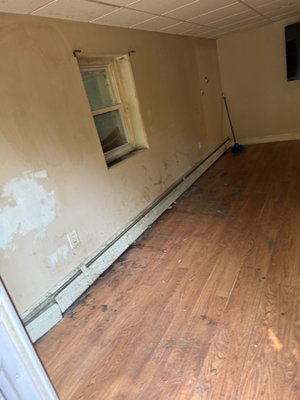 Deep Clean – Single Family Home - “This project was a full deep cleaning for a family home. Aida Pro Cleaning handled every detail — from scrubbing bathrooms and kitchens to wiping down baseboards, ceiling fans, and window sills. We also cleaned inside the oven and refrigerator, polished surfaces, and mopped all floors. The result was a spotless, fresh home that felt brand new for the client.” Deep Clean – Single Family Home - “This project was a full deep cleaning for a family home. Aida Pro Cleaning handled every detail — from scrubbing bathrooms and kitchens to wiping down baseboards, ceiling fans, and window sills. We also cleaned inside the oven and refrigerator, polished surfaces, and mopped all floors. The result was a spotless, fresh home that felt brand new for the client.”