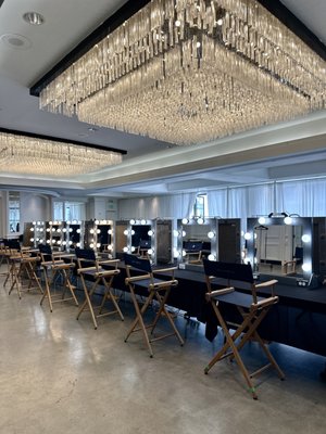 Runway - Above the Block is the perfect space to host and prepare for a runway show. Creativity is what we are about! Runway - Above the Block is the perfect space to host and prepare for a runway show. Creativity is what we are about!