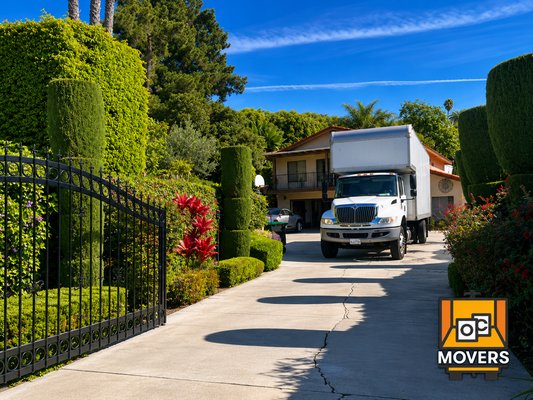 Orange County Residential Relocation - OC Movers provides professional residential moving services throughout Orange County. Our experienced movers carefully wrap furniture with moving blankets, shrink wrap, and custom cardboard crating to ensure maximum protection. From packing and loading to transportation and setup, we handle every move with care, efficiency, and attention to detail. Orange County Residential Relocation - OC Movers provides professional residential moving services throughout Orange County. Our experienced movers carefully wrap furniture with moving blankets, shrink wrap, and custom cardboard crating to ensure maximum protection. From packing and loading to transportation and setup, we handle every move with care, efficiency, and attention to detail.