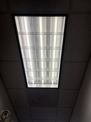 New office lighting installation - All new lighting in office space New office lighting installation - All new lighting in office space