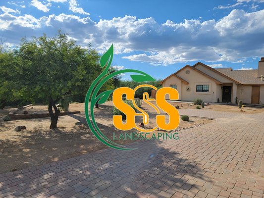 Emergency Services Available! - Deal With Unwanted Trees on Your Property
Arrange for a tree removal service in Tucson, AZ
Don't let trees take up all your space. Reclaim your yard with Simple Service Solutions Landscaping. We can take care of any tree removal services you need. We'll chop down your unwanted tree and haul it off your property.

Schedule a tree removal service now in Tucson, AZ.