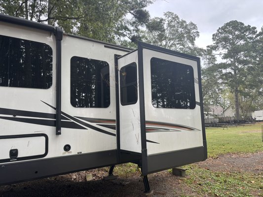Mobile wash - This camper was sitting in Guntersville Alabama customer had not had it washed in over year! We came out and made it look brand new. Thank you for your business