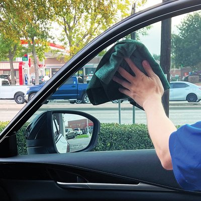 12-Step Interior Clean - 12-Step Interior Clean Features: Vacuum Carpets, Vacuum Mats, Vacuum Seats, Vacuum 3rd Row, Wipe Dash, Wipe Console, Wipe Cup Holders, Wipe Door Panels, Wipe Door Jambs, Wipe Leather Seats, Clean Windows, Apply Freshener.