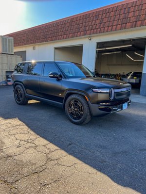 Rivian R1S Matte Paint Protection Film - One of our good customers recently got this R1S and wanted to protect it as soon as he got it. He initially went to some other reputable shops, he did his due diligence and found us. He came down to shop all the way from Redwood City, liked what we do and scheduled his appointment. This is how the car turned out, you can’t never go wrong with black on black specially on a stealth conversion like this Rivian.