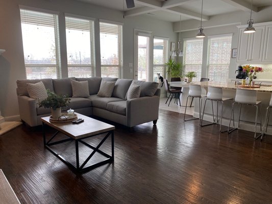 Residential cleaning before and after - we offer a variety of services, one-time cleaning, deep cleaning, organizing +cleaning, recurring cleaning, Open House Cleaning, Post Construction and Renovation cleaning.