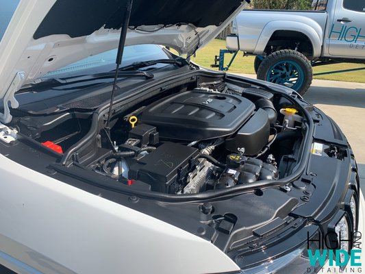 2019 Jeep Engine Cleaning - This client wanted their 2019 Jeep Grand Cherokee’s engine bay cleaned up. We highly recommend this service if you plan to sell your vehicle soon. 2019 Jeep Engine Cleaning - This client wanted their 2019 Jeep Grand Cherokee’s engine bay cleaned up. We highly recommend this service if you plan to sell your vehicle soon.