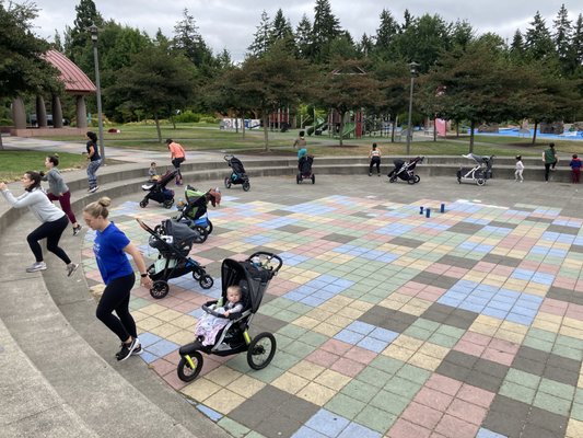Join us for your FREE Trial Class today! - Stroller Strides is a total fitness program that moms can do with their babies. It includes power walking and intervals of strength and body toning exercises using exercise tubing, the stroller and the environment. It is a pre/postnatal and carrier friendly workout! Join us for your FREE Trial Class today! - Stroller Strides is a total fitness program that moms can do with their babies. It includes power walking and intervals of strength and body toning exercises using exercise tubing, the stroller and the environment. It is a pre/postnatal and carrier friendly workout!