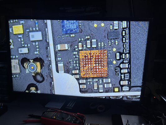 Microelectronics / Data Recovery - Here are a few pictures of microelectronics repairs that we have taken. Microelectronics / Data Recovery - Here are a few pictures of microelectronics repairs that we have taken.