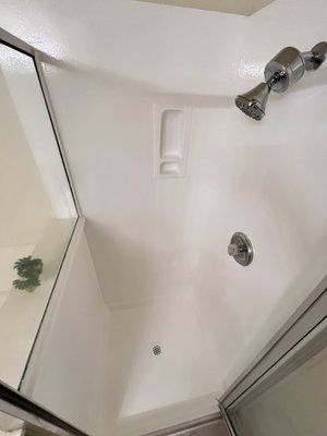 Cosmetic Repair of Showers and Bathtubs - Cosmetic Repair of Showers and Bathtubs

✔ Seal replacement – fix leaks and improve durability
✔ Caulking and grout renewal – restore a fresh, clean look
✔ Crack and chip repair – fix surface damage
✔ Deep cleaning and polishing – remove stains and restore shine
✔ Fixture replacement – upgrade faucets, showerheads, and handles

📅 Flexible scheduling – we work at your convenience

📲 Contact us for a quick and professional repair!