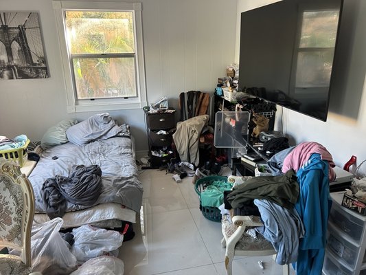 The Clean Casa Touch! - Our team specializes in deep cleaning homes and organizing so your room feels like a safe space again. The Clean Casa Touch! - Our team specializes in deep cleaning homes and organizing so your room feels like a safe space again.