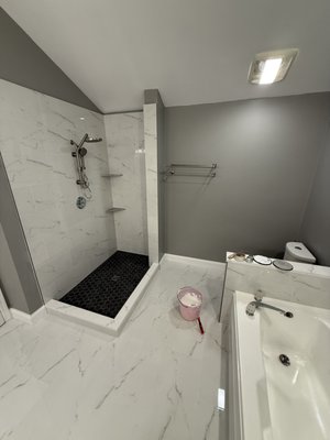Bathroom remodel - This full bathroom remodel included a complete demolition and rebuild to create a clean, modern, and functional space. Our team handled everything from new flooring and tile installation to updated plumbing fixtures, vanity, lighting, and a refreshed shower area.
We focused on quality craftsmanship, proper waterproofing, clean finishes, and efficient use of space to deliver a bathroom that’s both beautiful and durable. The result is a fully upgraded bathroom designed for comfort, style, and long-term use.