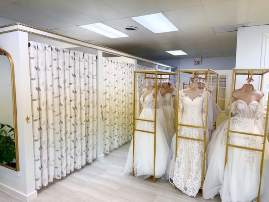 Bridal Customization by Maliah - Custom bridal gowns tailored to your style, your shape, and the magic of your special day — designed with perfect fit, personalized details, and craftsmanship that brings your vision to life. With 35 years of experience, expert designer Maliah transforms your dream gown into reality.