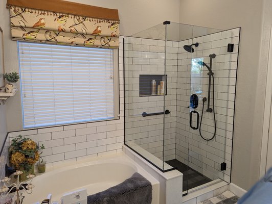 Bathroom Remodel 2022 - This was a fun remodel that included a new shower (with a seat), tile that wrapped around the existing tub, new flooring, and a updated vanity area. Bathroom Remodel 2022 - This was a fun remodel that included a new shower (with a seat), tile that wrapped around the existing tub, new flooring, and a updated vanity area.