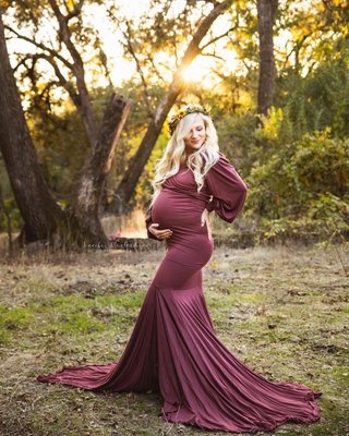 Maternity - I love maternity sessions. When you book a maternity session with me you get amazing locations and gowns to borrow! Maternity - I love maternity sessions. When you book a maternity session with me you get amazing locations and gowns to borrow!