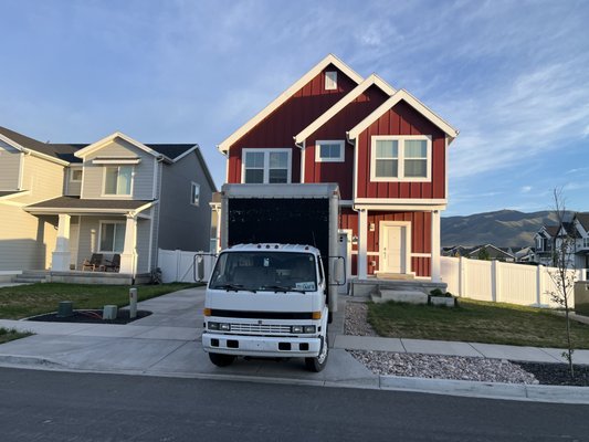 Apartment Moving - We recently helped a customer in Salt Lake City with their apartment move after they purchased a new home. it was a fun and smooth experience for everyone involved! Apartment Moving - We recently helped a customer in Salt Lake City with their apartment move after they purchased a new home. it was a fun and smooth experience for everyone involved!
