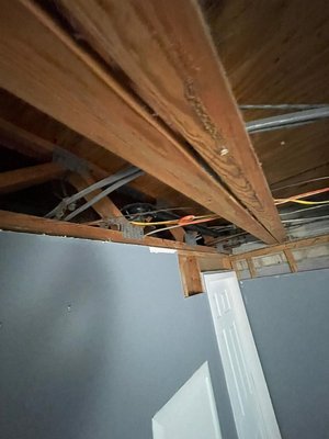 Small water damage restoration in Conyers, GA - Leak was from the 2nd floor kitchen. We created containment for drying and cover all customers belongings with plastic, remove all affected drywall, dry all joists and plywood and repair wall and ceiling. job took us 4 days. 1 day for Containment and removal, 2 more days for drying and 1 day for repairs.